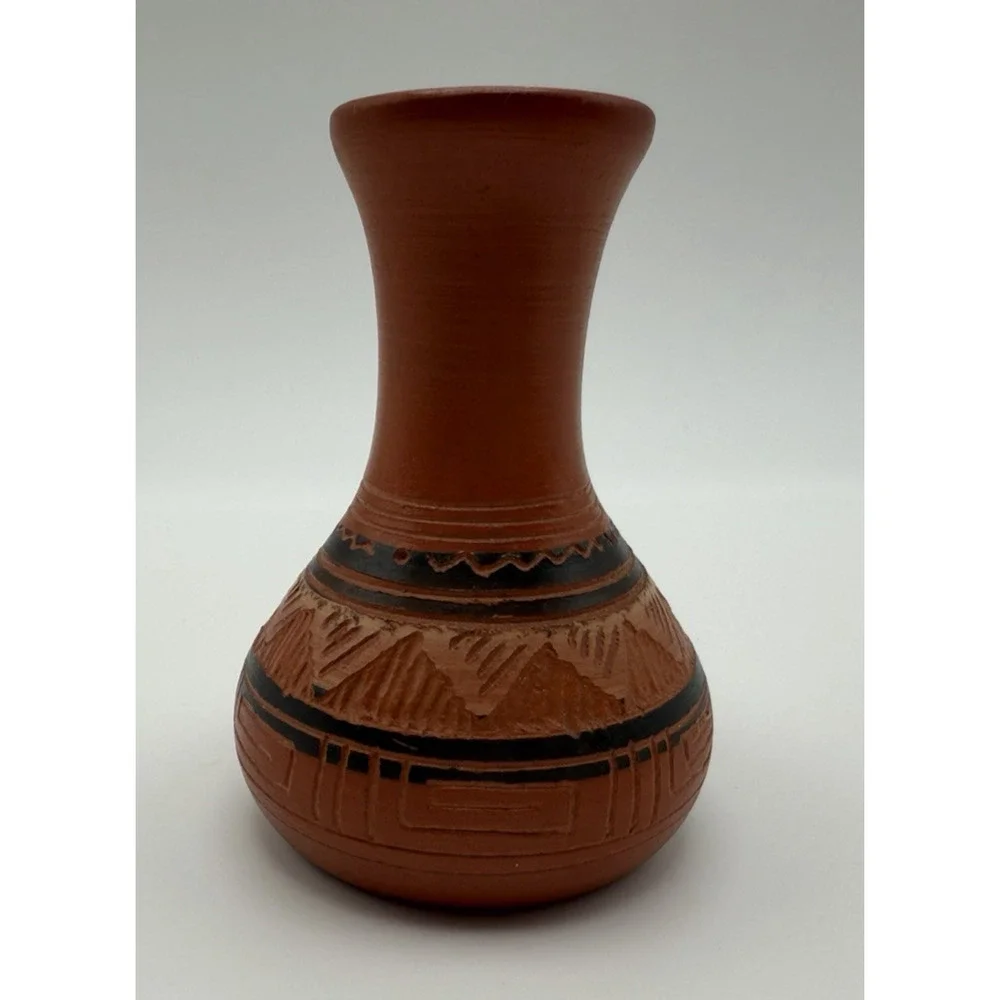 Navajo Miniature Terra Cotta Vase Etched Sgraffito Painted Geometric Signed